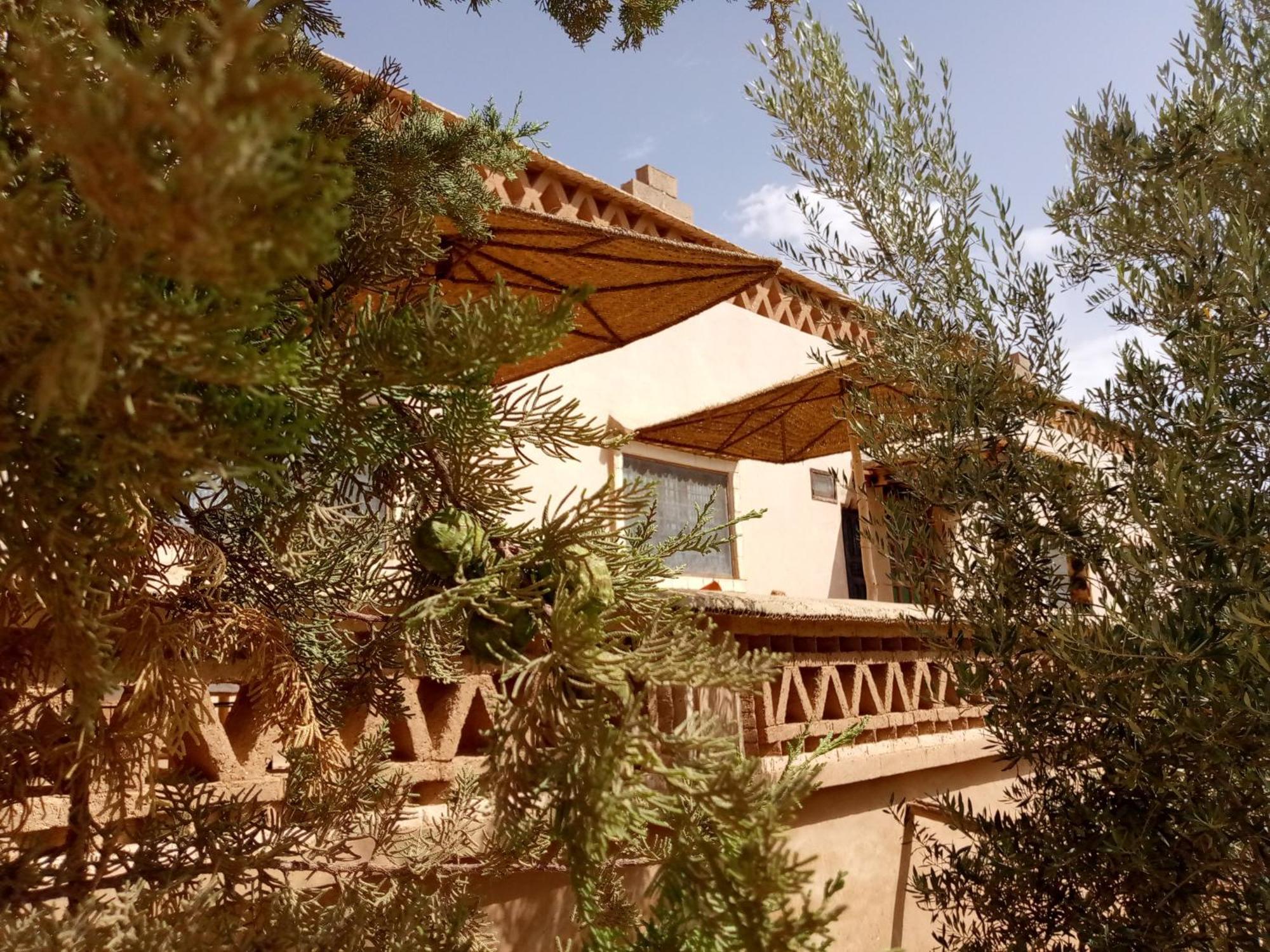 Отель Dar Mezyana Dades Ait Idair Экстерьер фото
